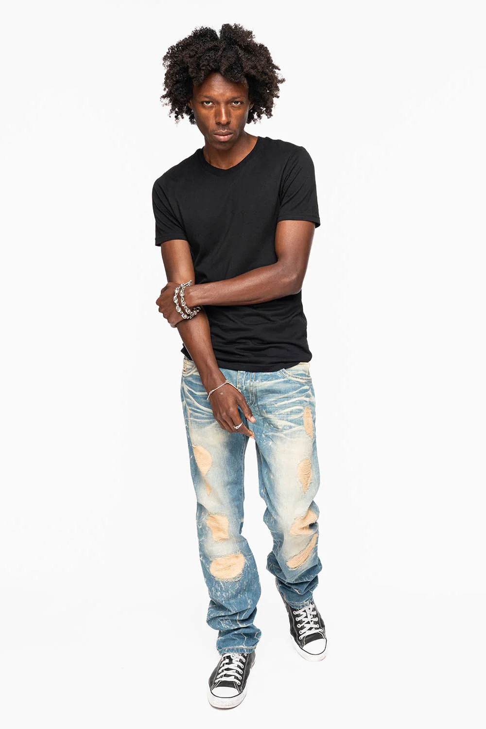 CLASSIC 5 POCKET SLIM LEG JEANS IN 4D LIGHT BROKEN REPAIRED WASH - Image 4