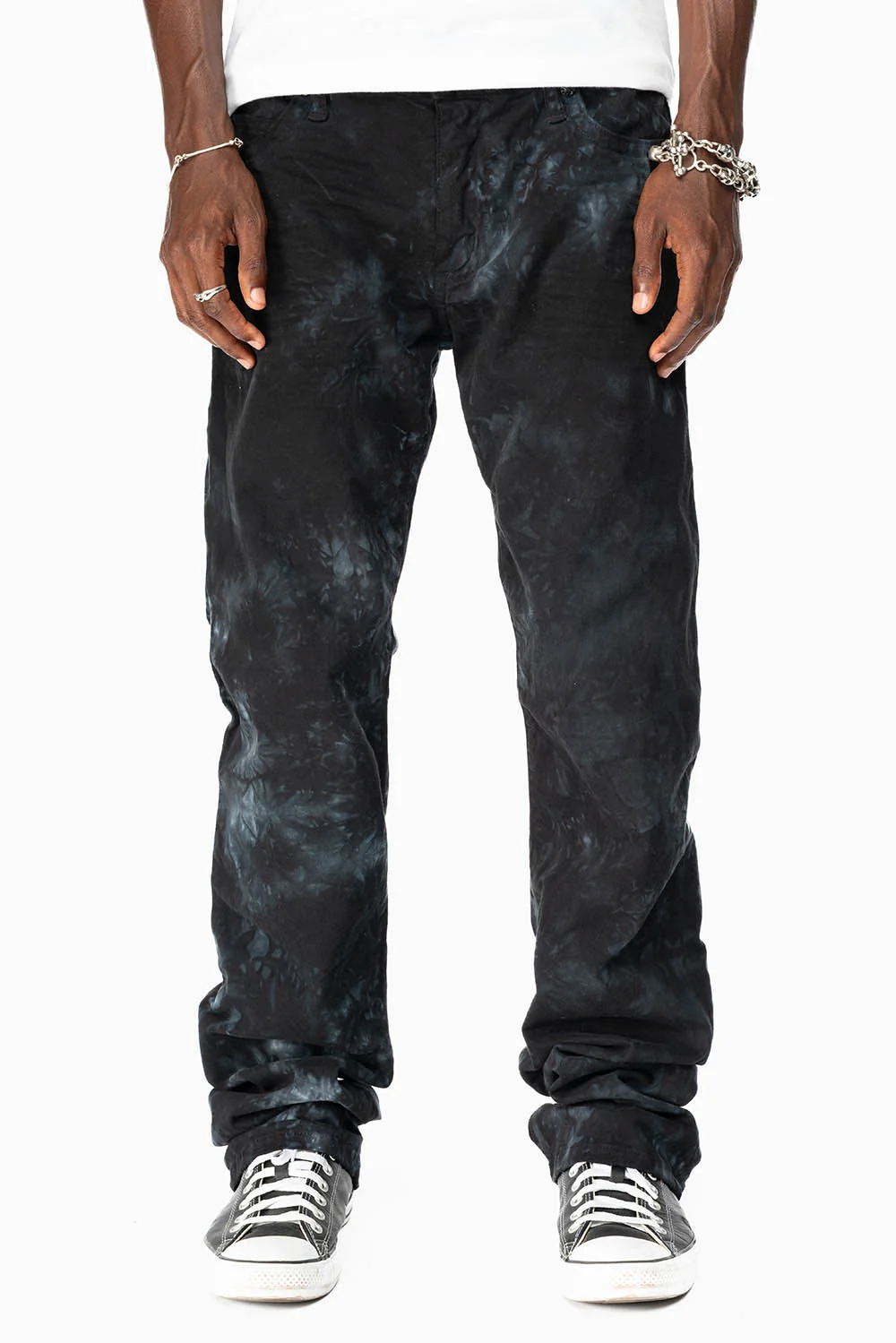 CLASSIC STRAIGHT LEG JEANS IN ASTRO BLACK WASH - Image 3