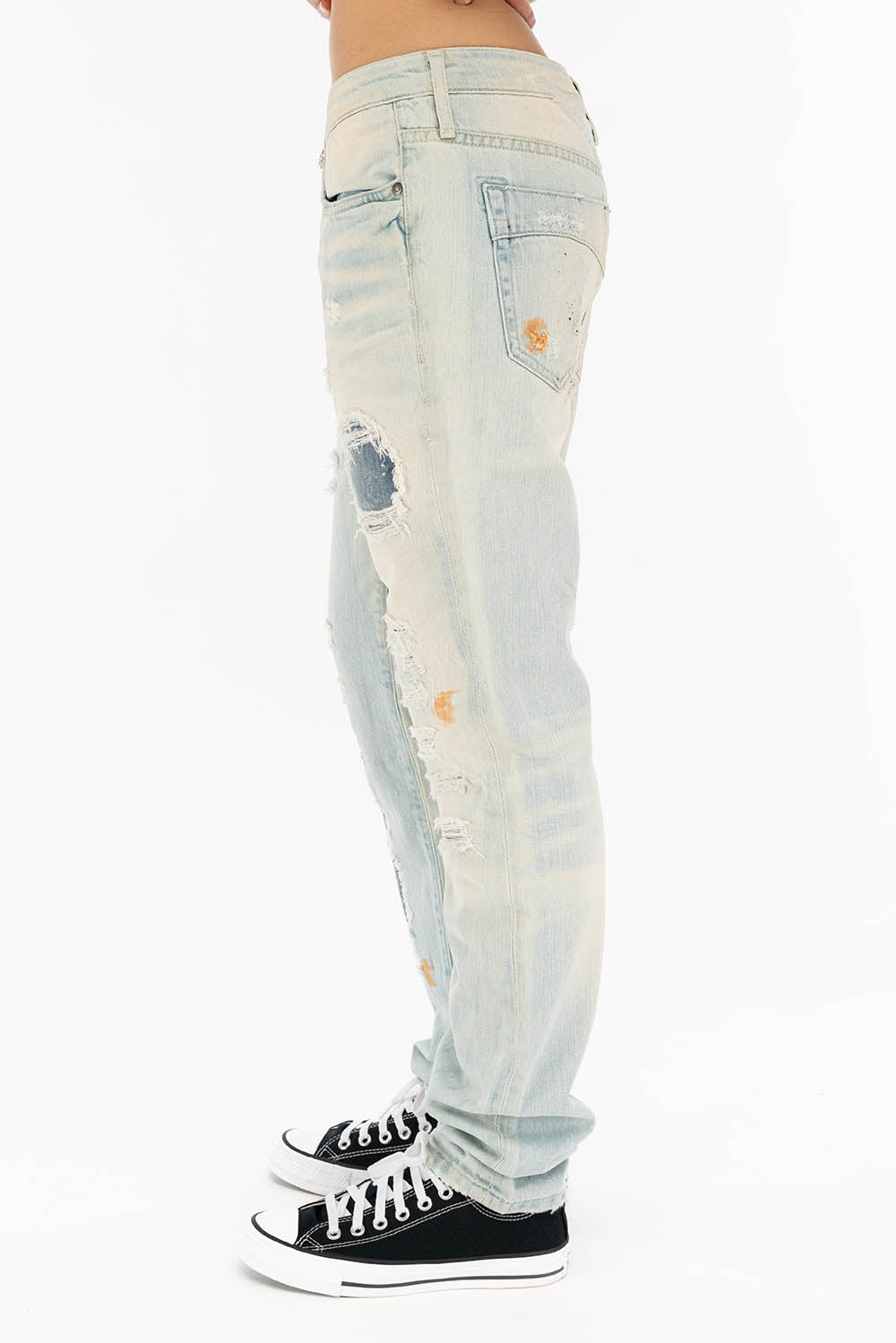 BOYFRIEND STYLE WOMENS PATCHED JEANS IN GEORGE WASH - Image 3