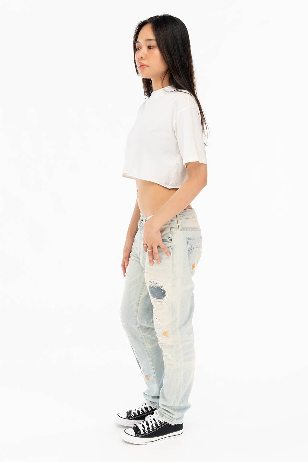 BOYFRIEND STYLE WOMENS PATCHED JEANS IN GEORGE WASH - Image 5