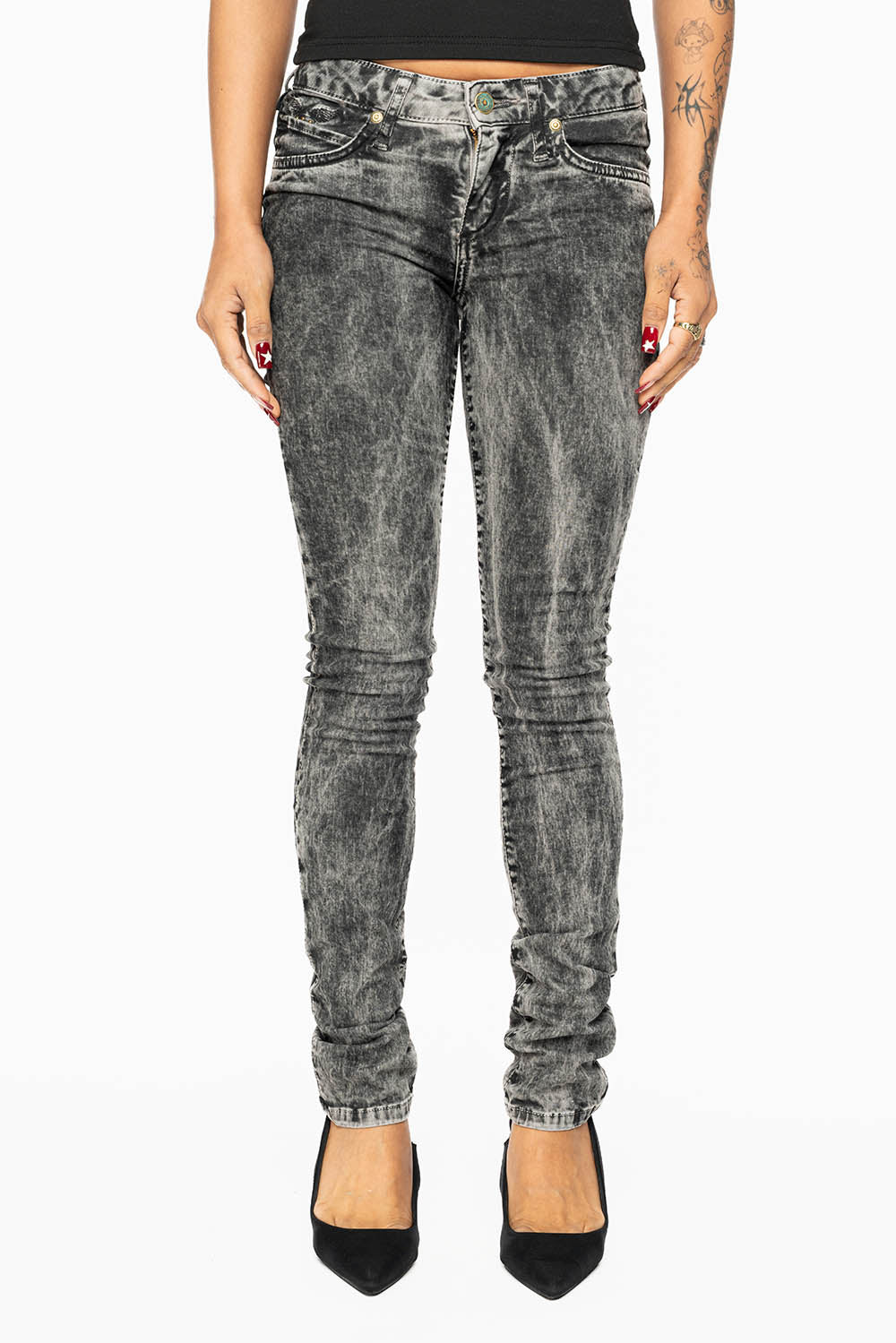 JANE MID RISE WOMENS SKINNY JEANS IN GARY LIGHT GREY WASH - Image 2