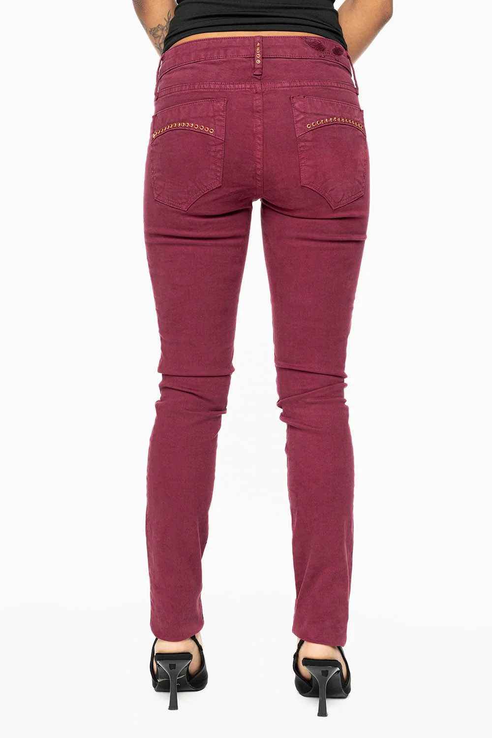 JANE MID RISE WOMENS SKINNY JEANS IN SANGRIA WASH WITH RED CRYSTALS - Image 6
