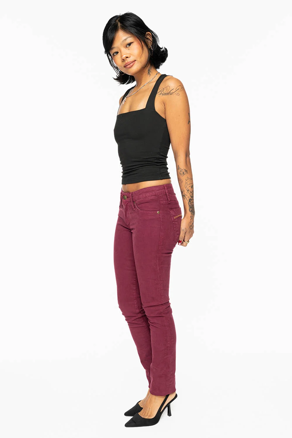 JANE MID RISE WOMENS SKINNY JEANS IN SANGRIA WASH WITH RED CRYSTALS - Image 8