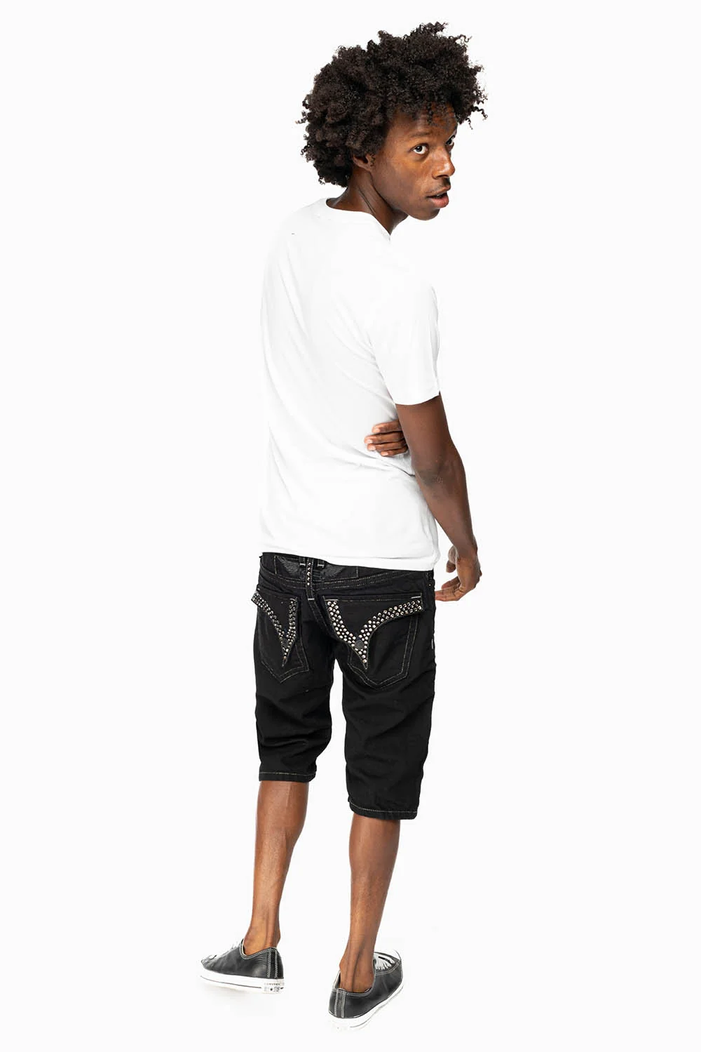 MENS SHORTS WITH FLAP POCKETS IN PURE BLK WASH WITH BLK DIAMOND CRYSTALS