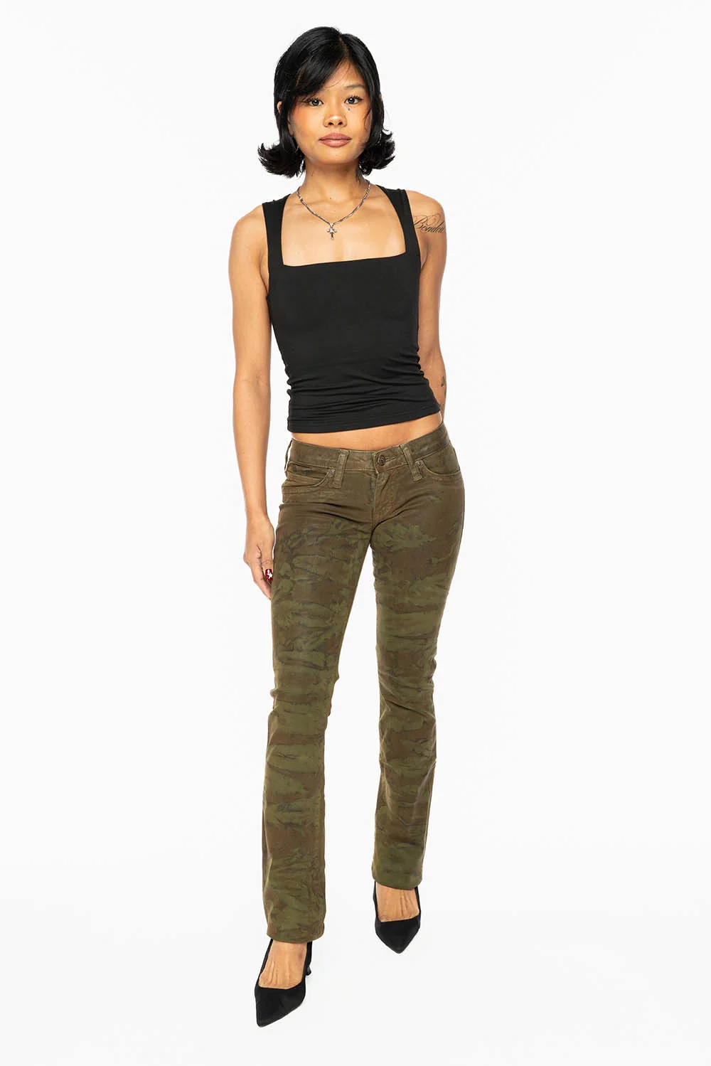 MARILYN LOW RISE WOMENS STRAIGHT LEG JEANS IN MUD GREEN CAMO COATING - Image 7