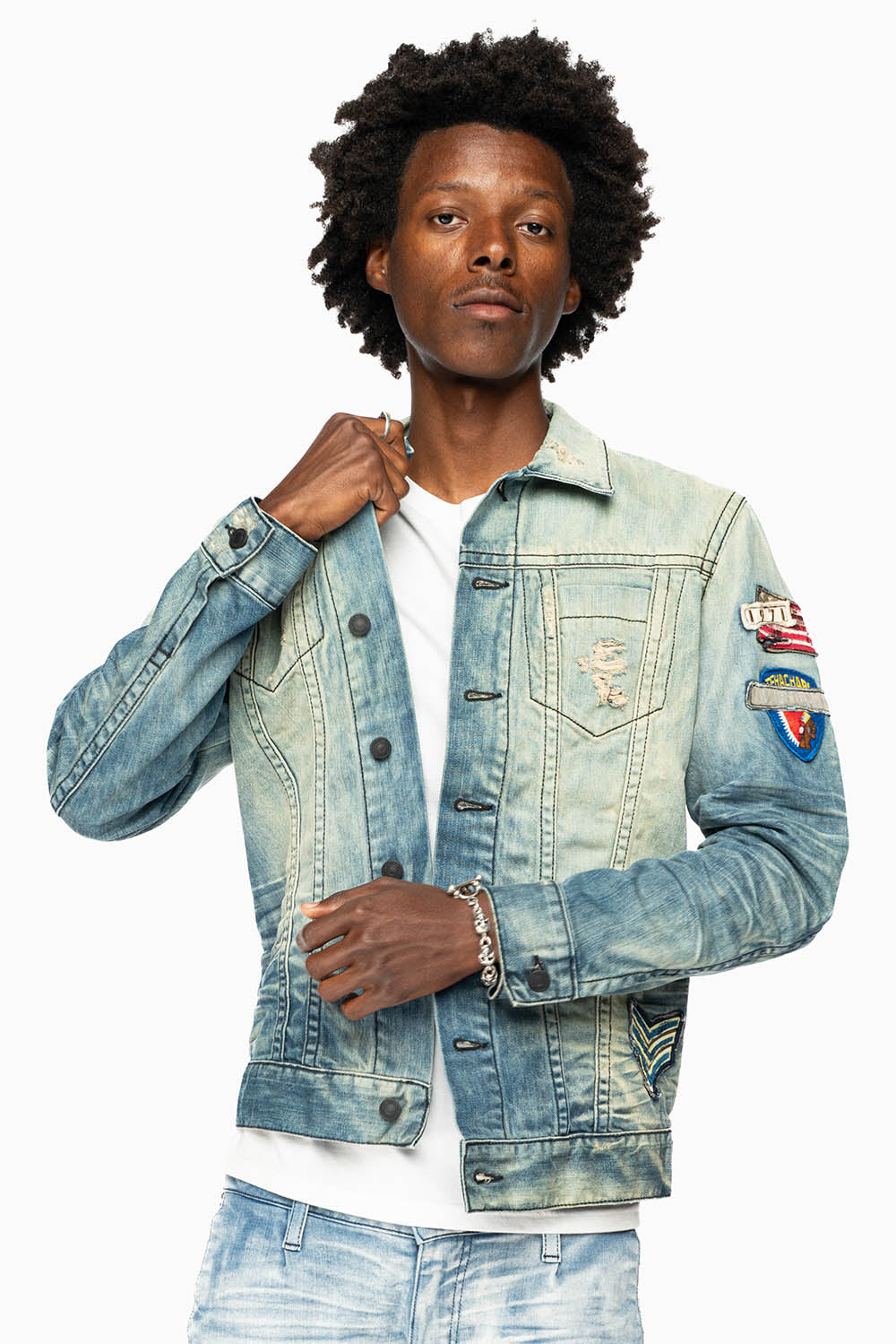 MENS DENIM JACKET IN ALLOY MEDIUM BROKEN WASH WITH PATCHES - Image 4