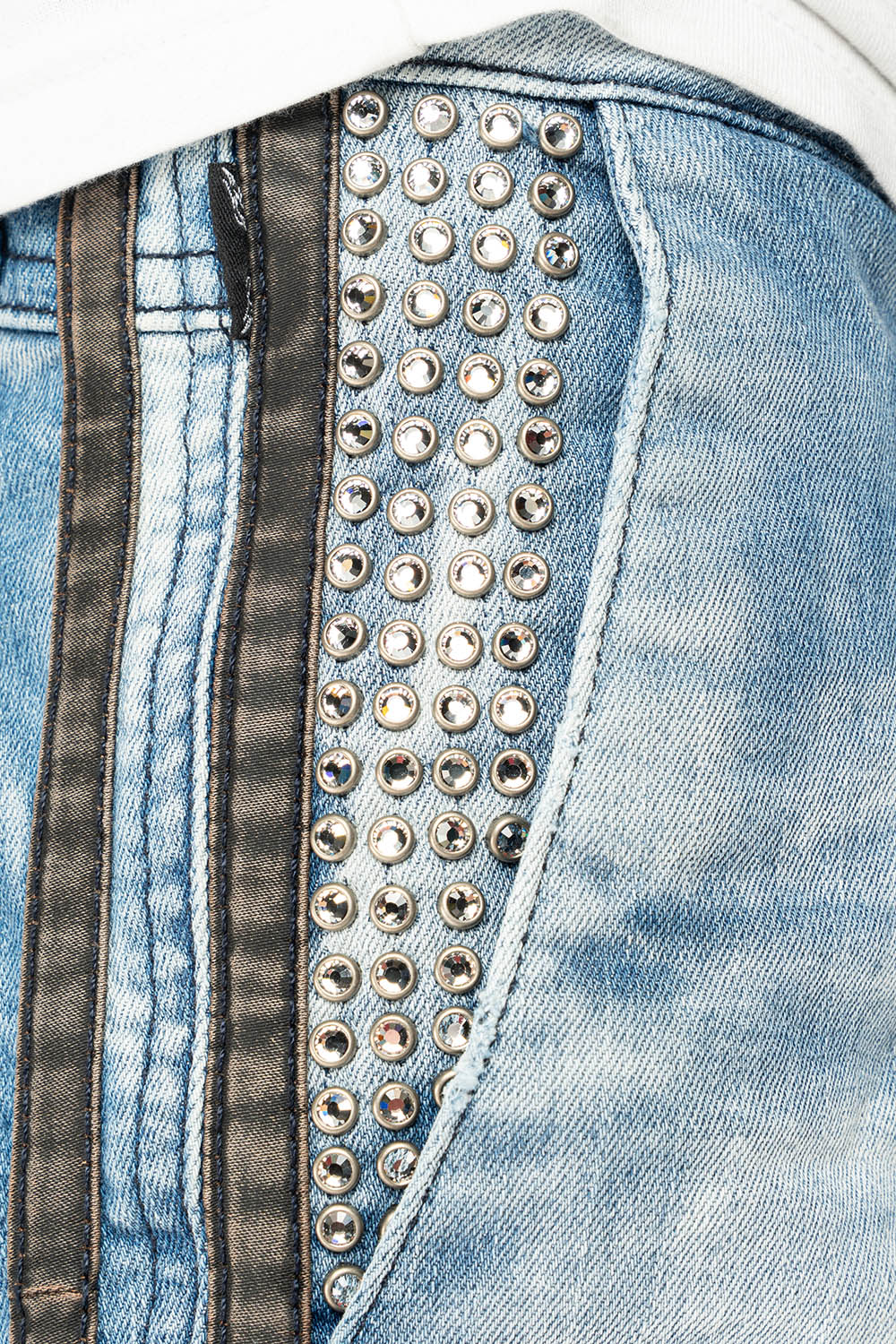 MENS WARRIOR MILITARY JEAN- PANTS IN BLUE OMAHA LIGHT WASH WITH CRYSTALS - Image 2