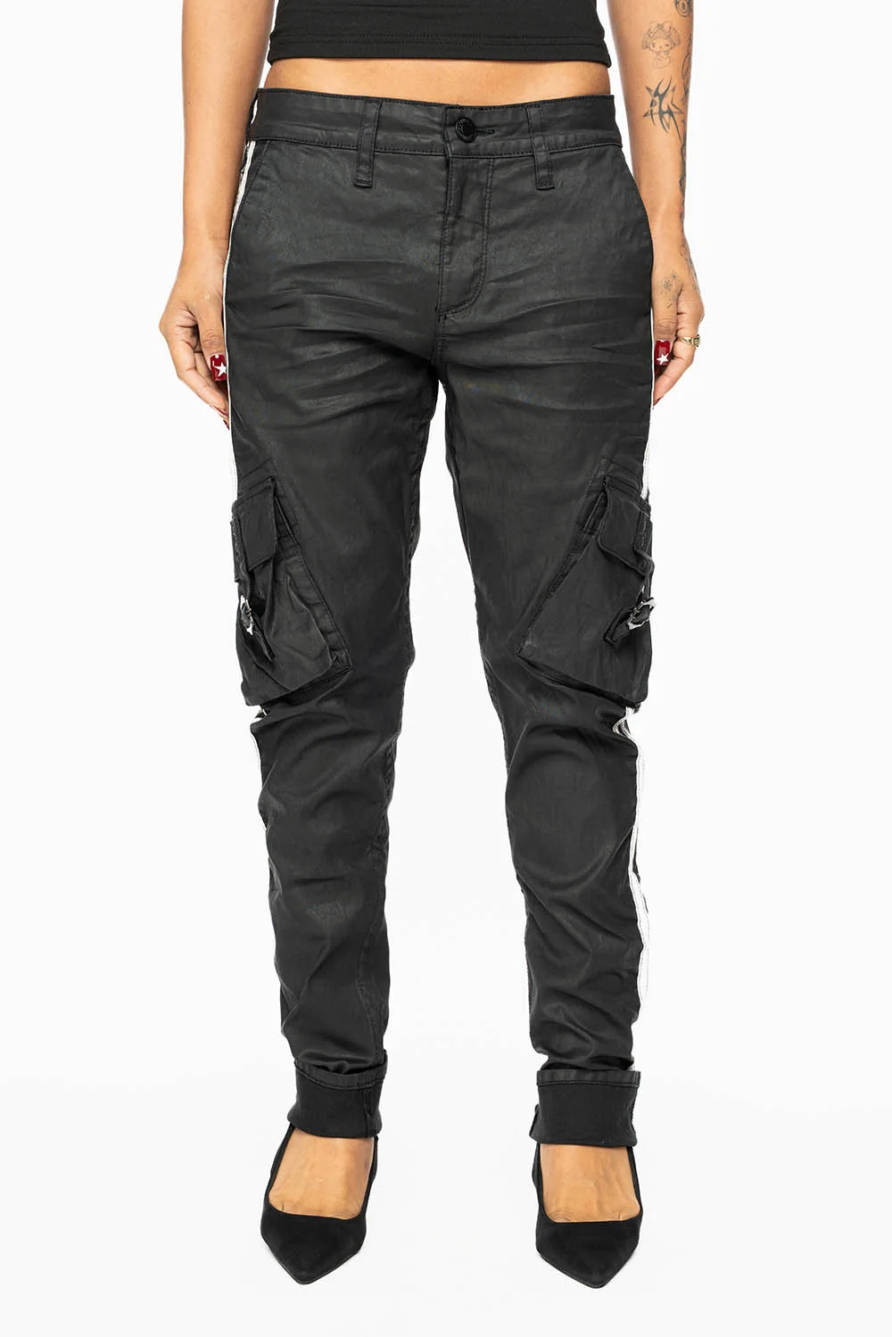 PREDATOR WOMENS SPORTY CARGO PANTS IN DY BLACK WITH TONAL EMBROIDERY AND SIDE STRIPE - Image 4