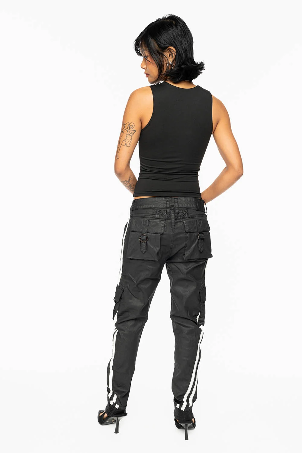 PREDATOR WOMENS SPORTY CARGO PANTS IN DY BLACK WITH TONAL EMBROIDERY AND SIDE STRIPE - Image 9