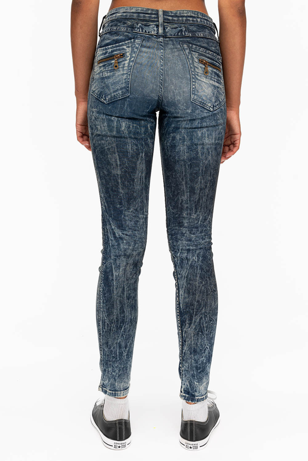 ROBIN'S BIKER WOMENS JEANS IN SILVER GHOST - Image 4