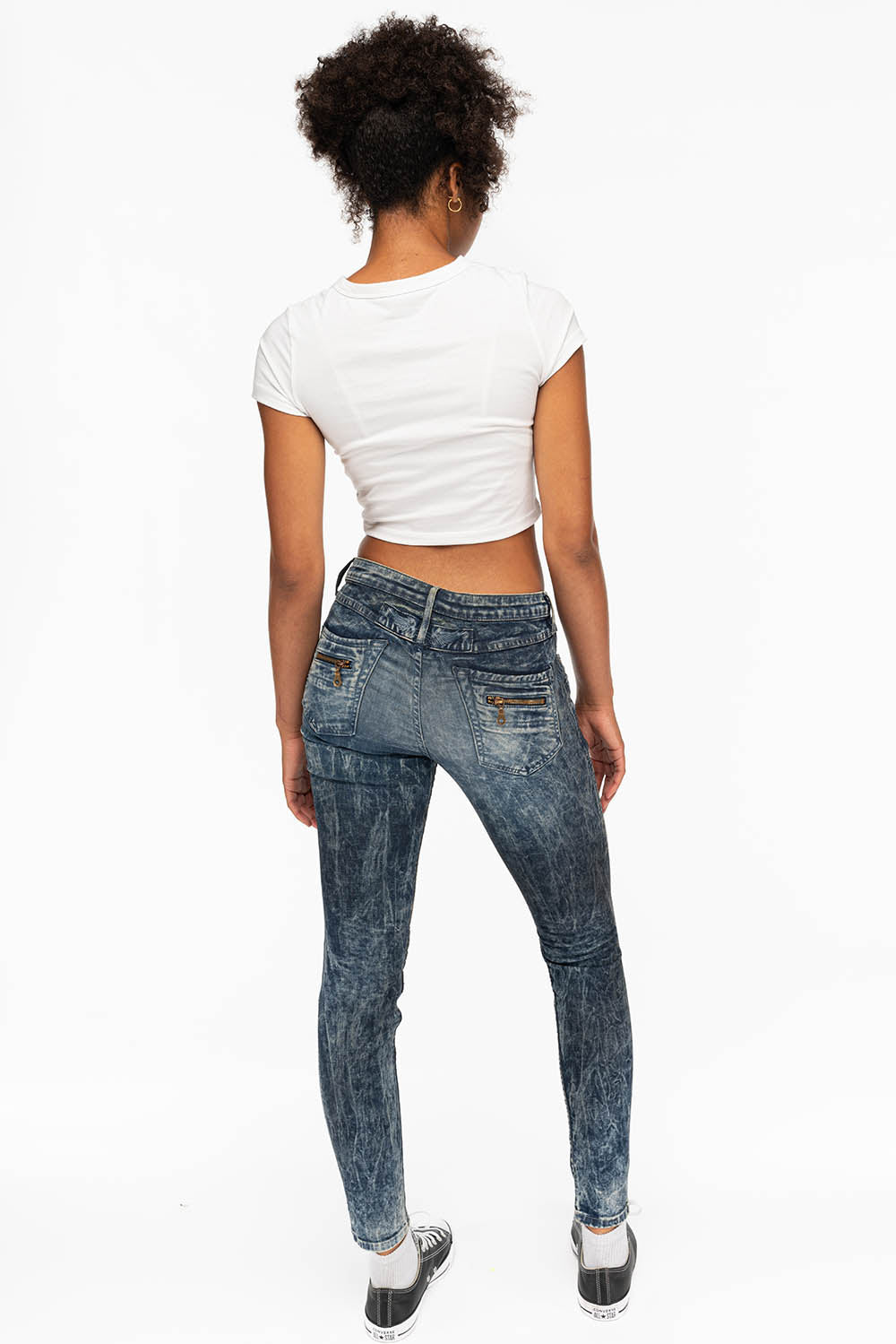 ROBIN'S BIKER WOMENS JEANS IN SILVER GHOST - Image 6