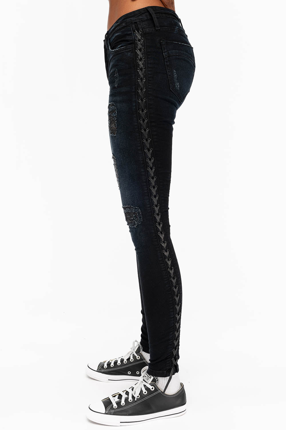 ROBIN'S WOMENS SKINNY MOTO JEANS IN F_D UP BLACK - Image 3