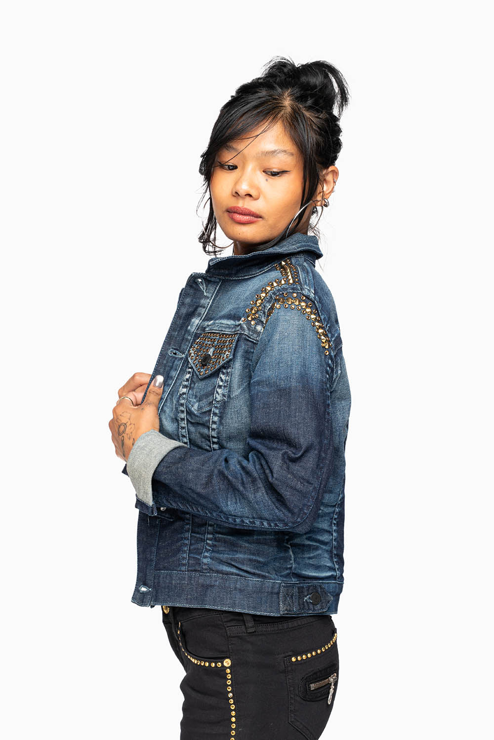 ROBIN'S JEAN DENIM JACKET IN LIBERTY DARK WASH WITH GOLD STUDS AND CRYSTALS - Image 9