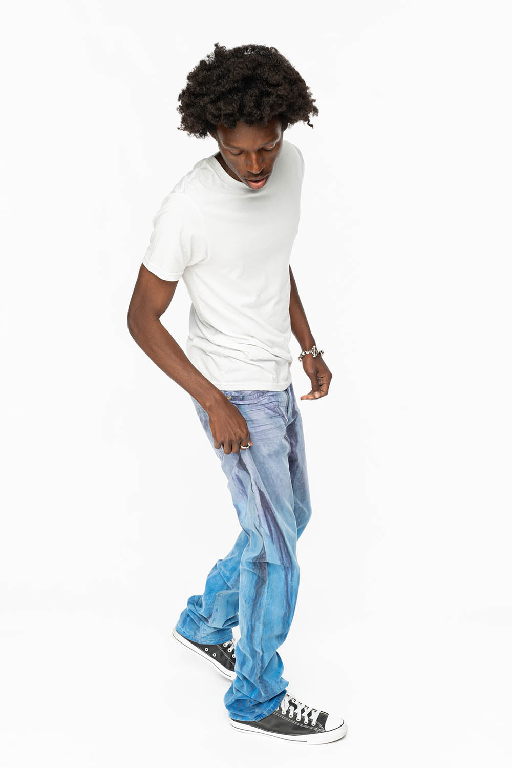 CLASSIC 5 POCKET STRAIGHT LEG JEANS IN FIRE BLUE - Image 2
