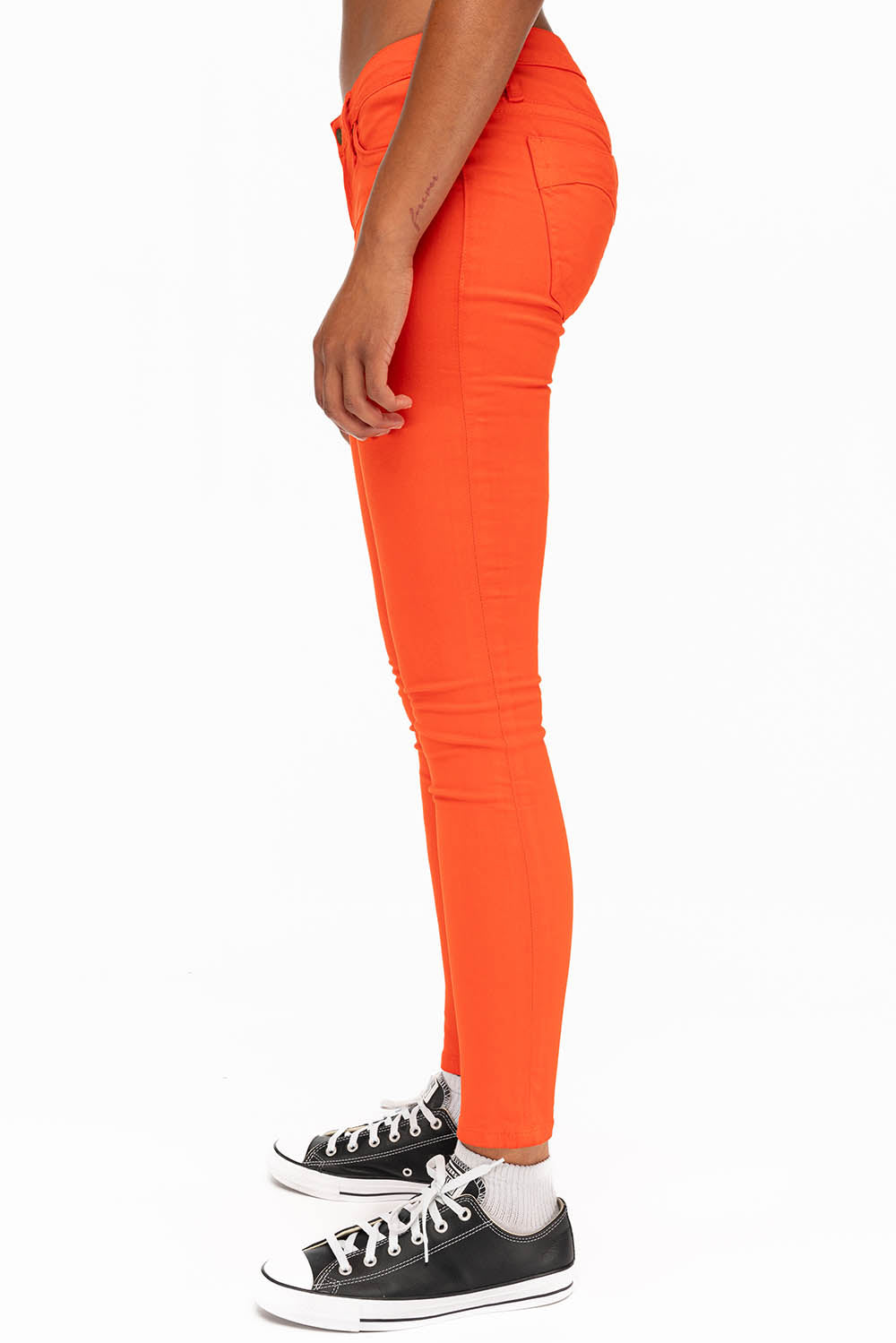 MARILYN WOMENS SKINNY JEANS IN TANGERINE WITH TONAL WINGS - Image 2