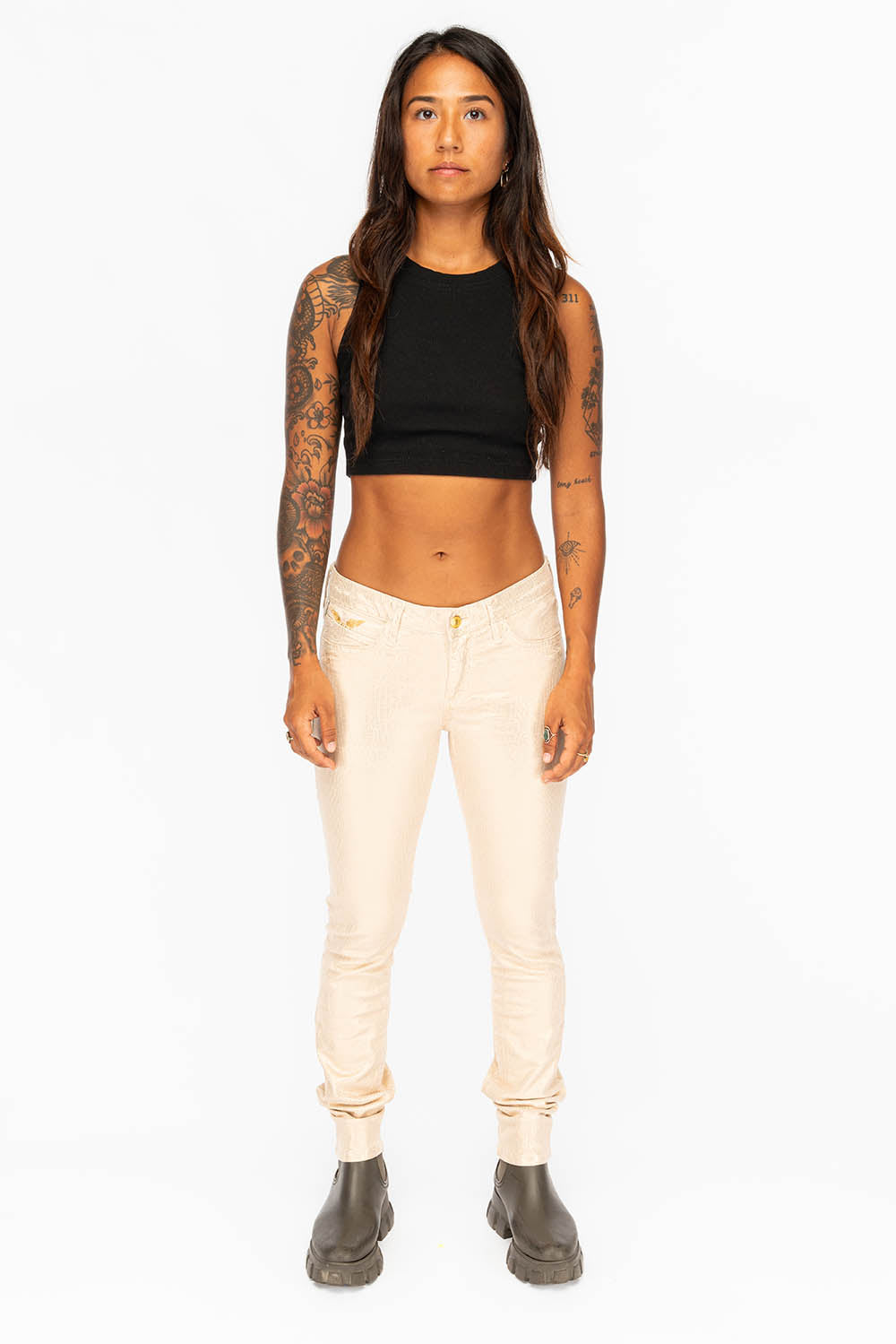 MID RISE WOMENS SKINNY JEANS IN BEIGE DISCO COATING - Image 5