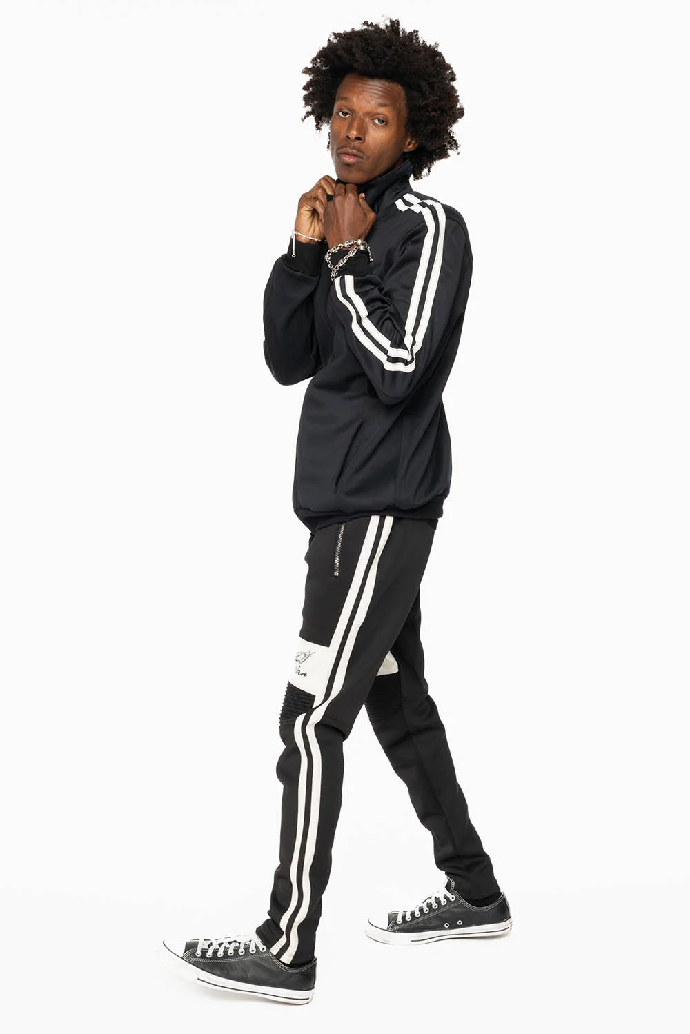 TRACK JACKET IN BLACK WITH WHITE STRIPE - Image 4