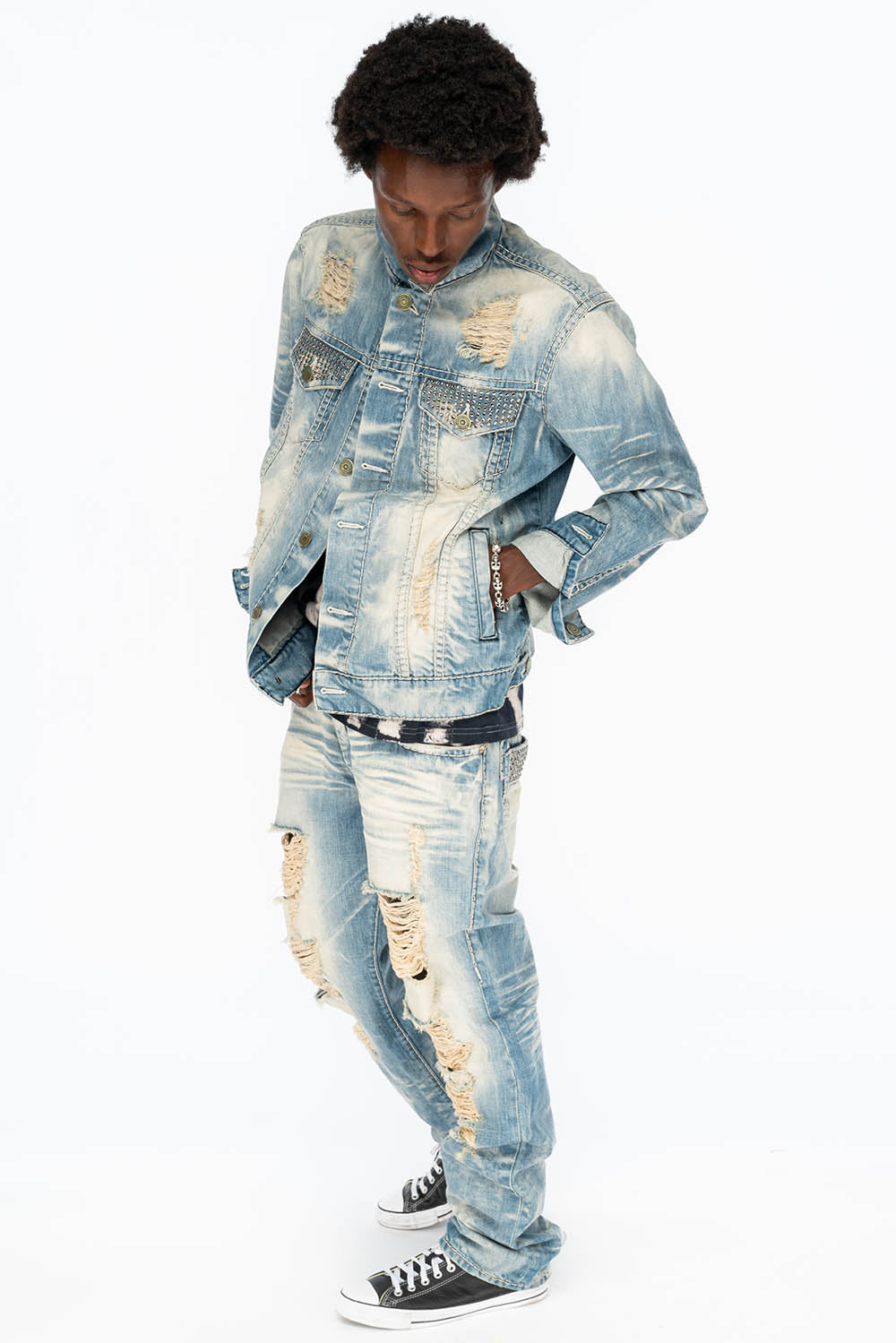 VINTAGE INDIGO DISTRESSED ,RIPPED JEAN JKT WITH WHITE CONTRAST STICH IN OMAHA BROKEN WASH WITH CRYSTALS - Image 8