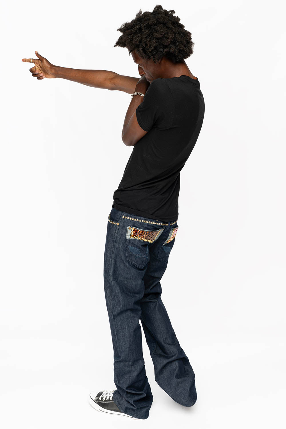 BOOT CUT JEAN WITH PATENT LEATHER POCKET EMBELLISHED WITH CRYSTALS AND STUDS IN RINSE WASH - Image 7